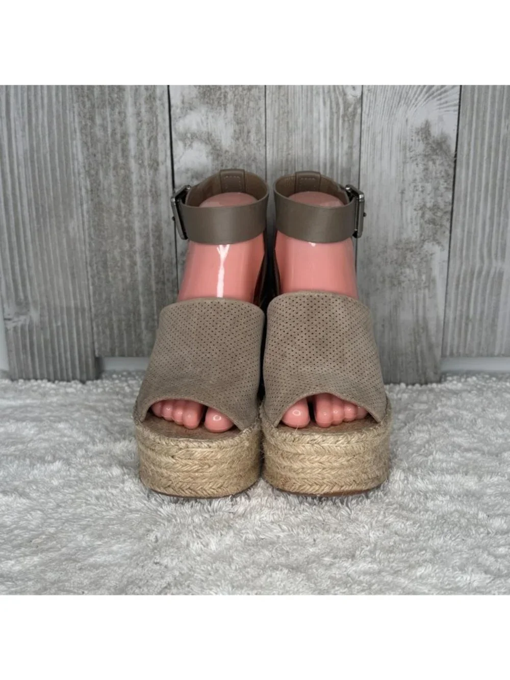 Marc Fisher Taupe Perforated Suede Platform Espadrille Sandals Size 8 M
